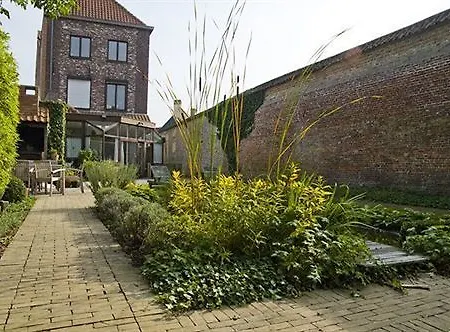 Koetshuis 3*
